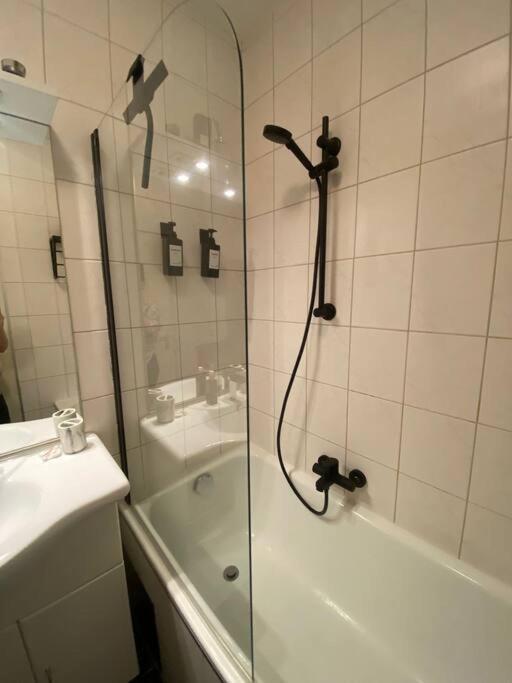 Schoene Wohnung In Zentraler Lage Klagenfurt am Wörthersee Extérieur photo